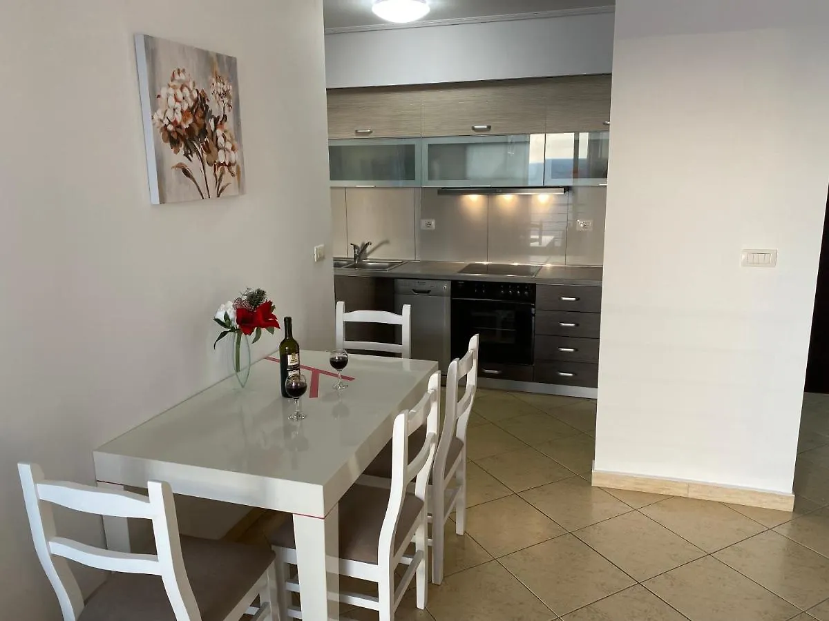Apartment With Huge Sea View Balcony Saranda