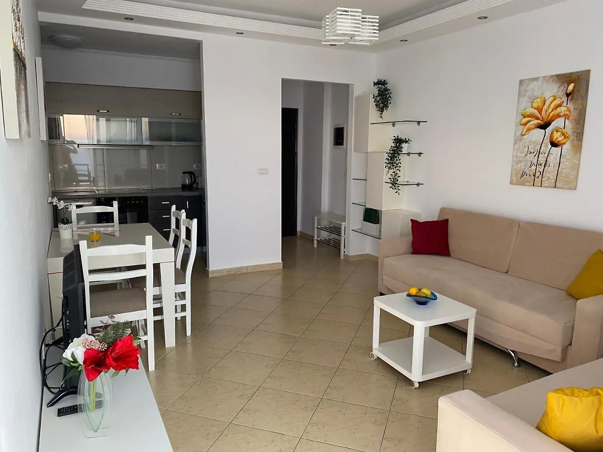 Apartment With Huge Sea View Balcony Sarandë