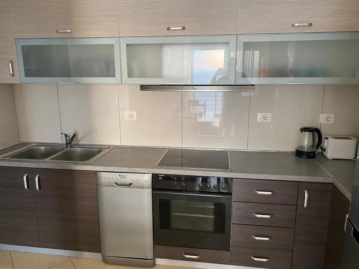 Apartment With Huge Sea View Balcony Sarandë